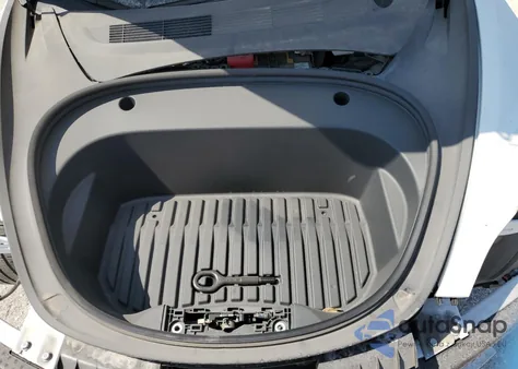 2021 Tesla Model 3 Standard Range Plus Rear-Wheel Drive from USA, damaged, VIN 5YJ3E1EA5MF913334